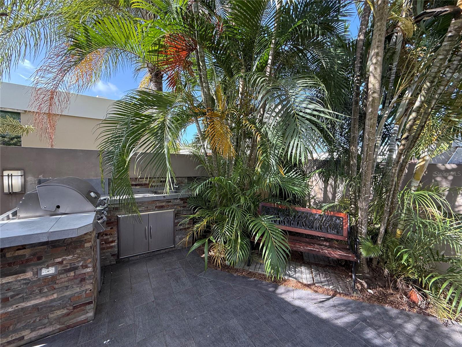 PASEO REAL - Residential