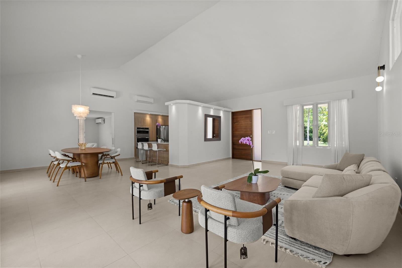 SABANERA DE DORADO - Residential