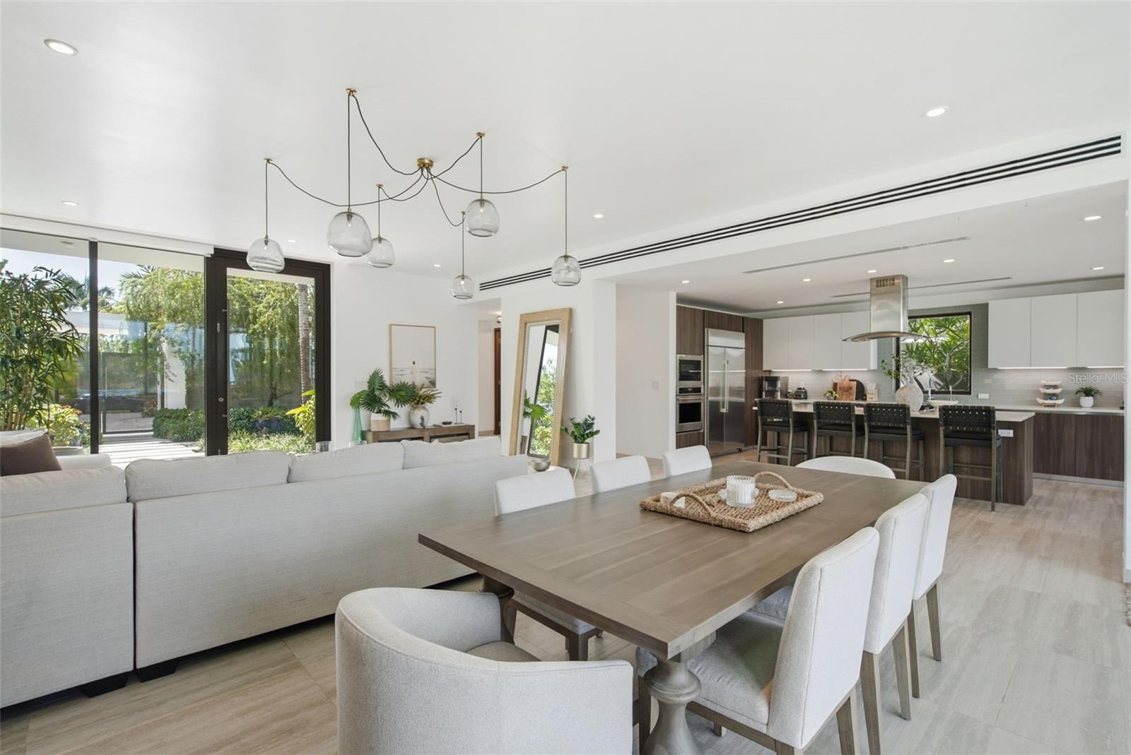 THE ENCLAVE - Residential