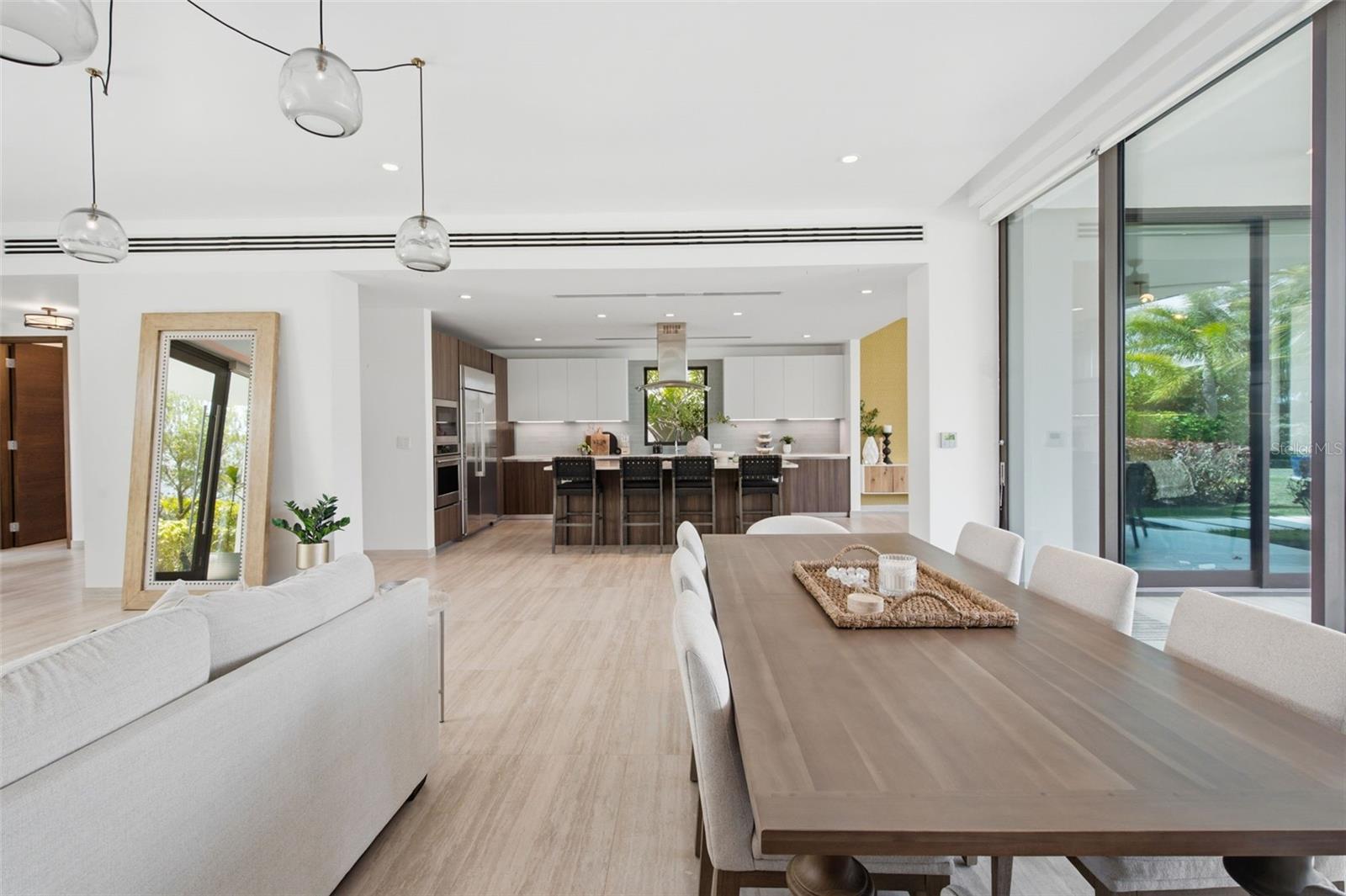 THE ENCLAVE - Residential