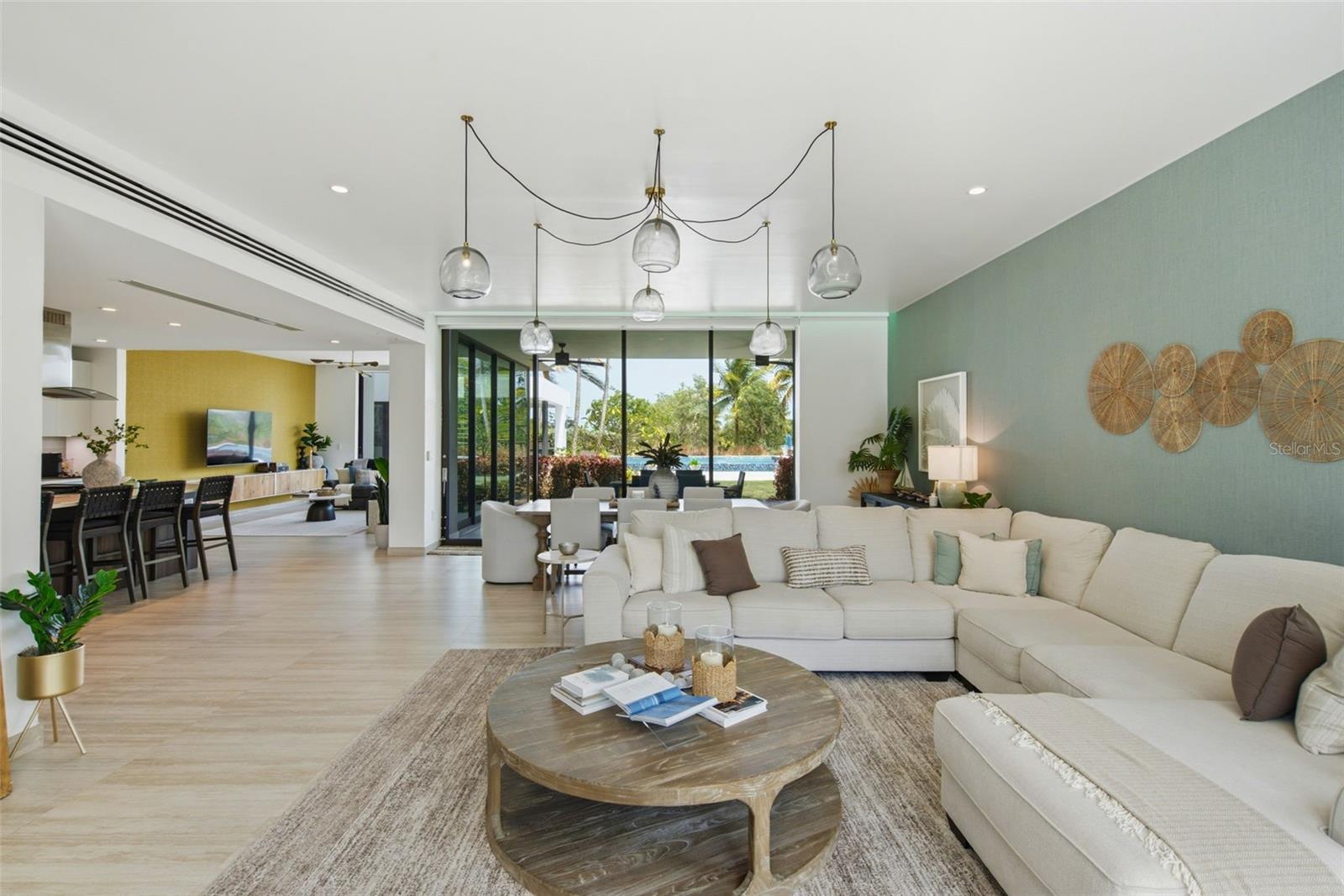THE ENCLAVE - Residential