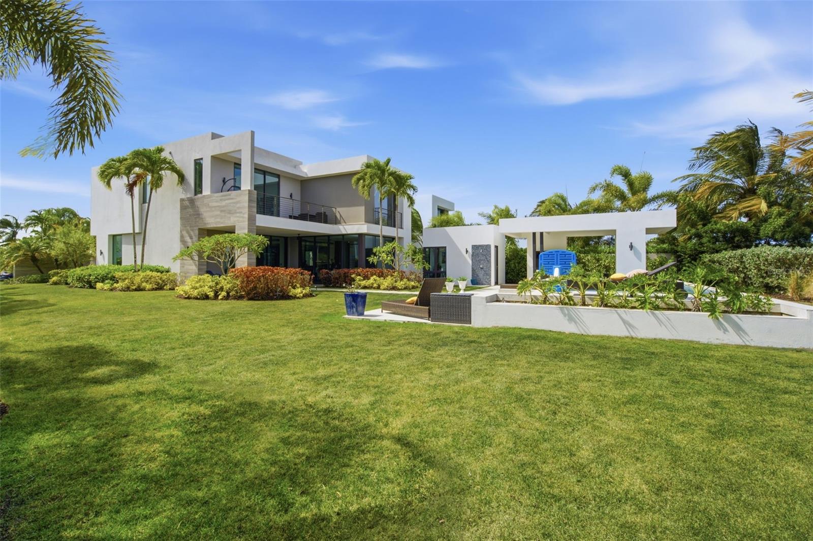 THE ENCLAVE - Residential