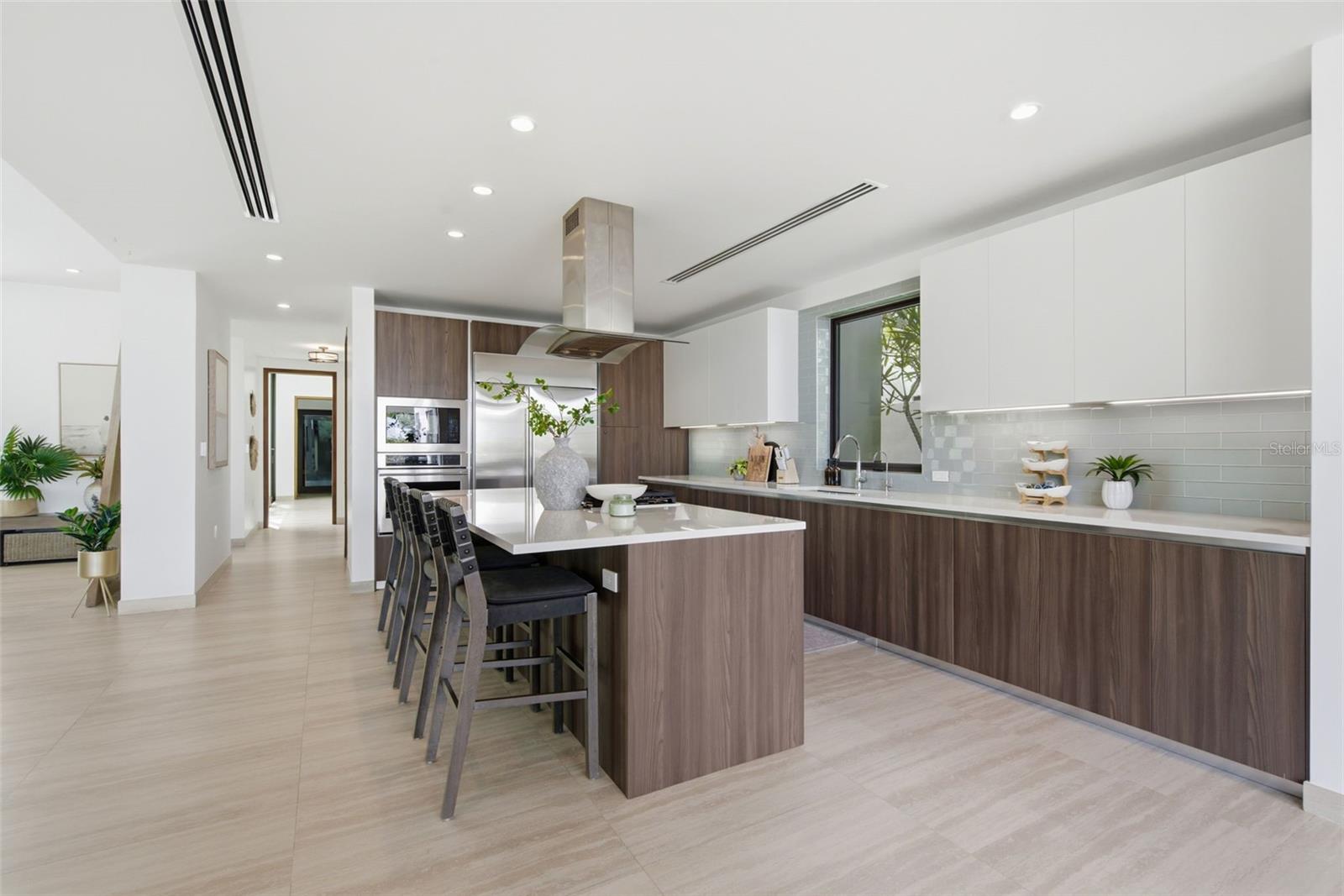 THE ENCLAVE - Residential