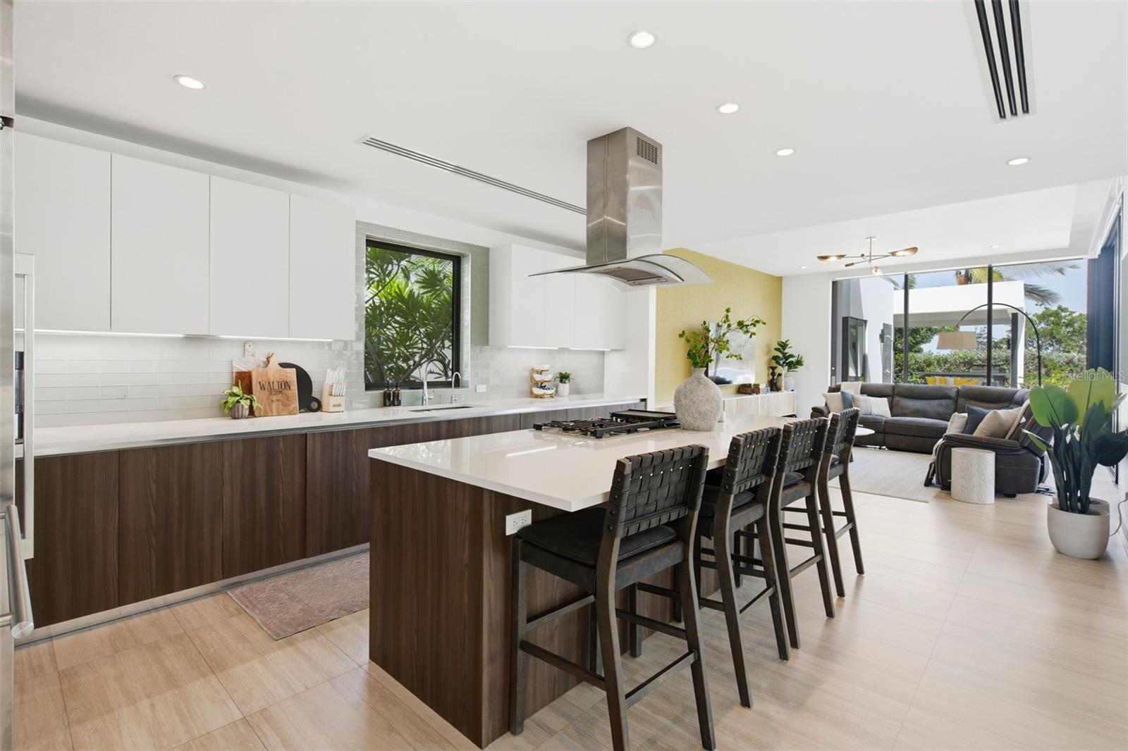 THE ENCLAVE - Residential