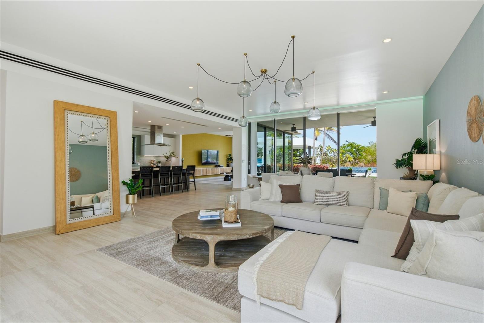 THE ENCLAVE - Residential