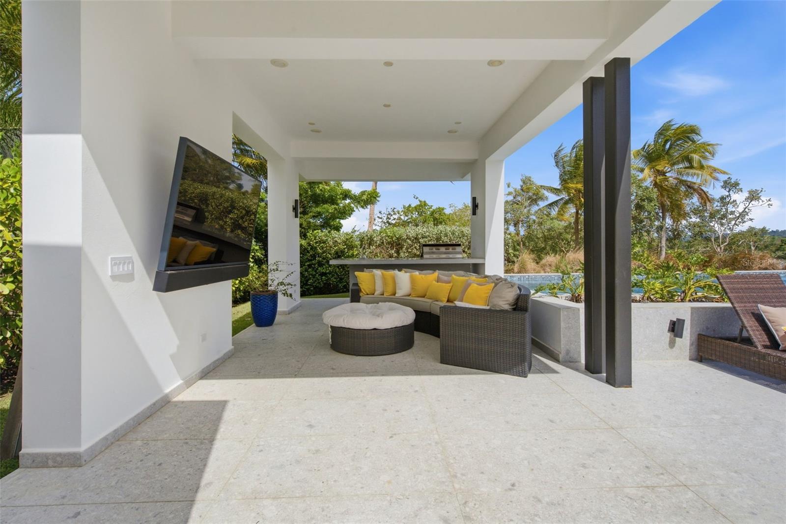 THE ENCLAVE - Residential