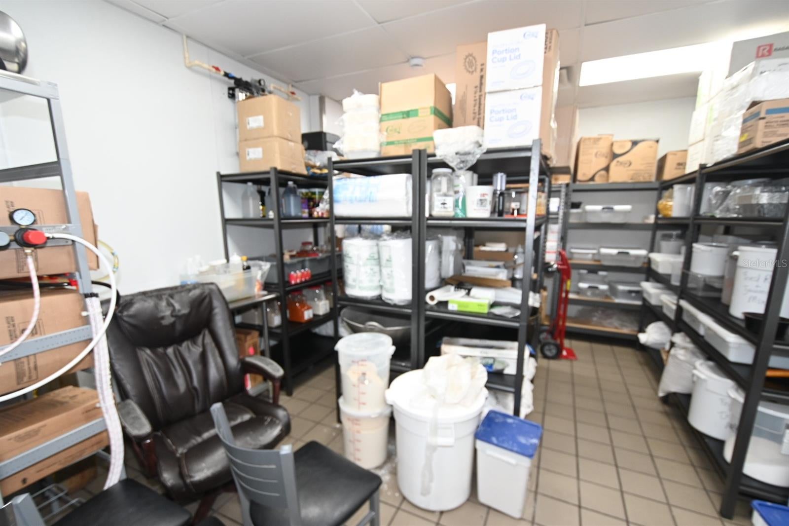 PARKWAY CENTER PH 02 - Commercial Sale