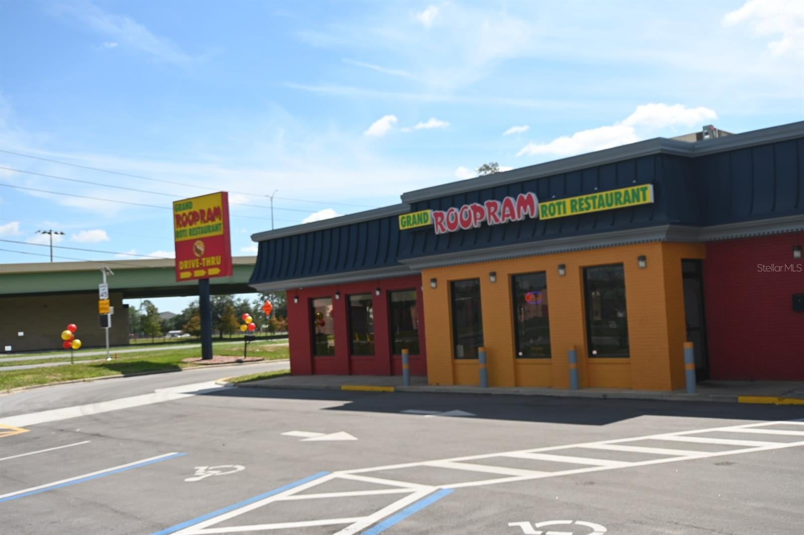 PARKWAY CENTER PH 02 - Commercial Sale