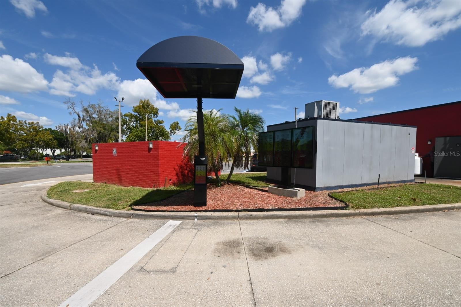 PARKWAY CENTER PH 02 - Commercial Sale