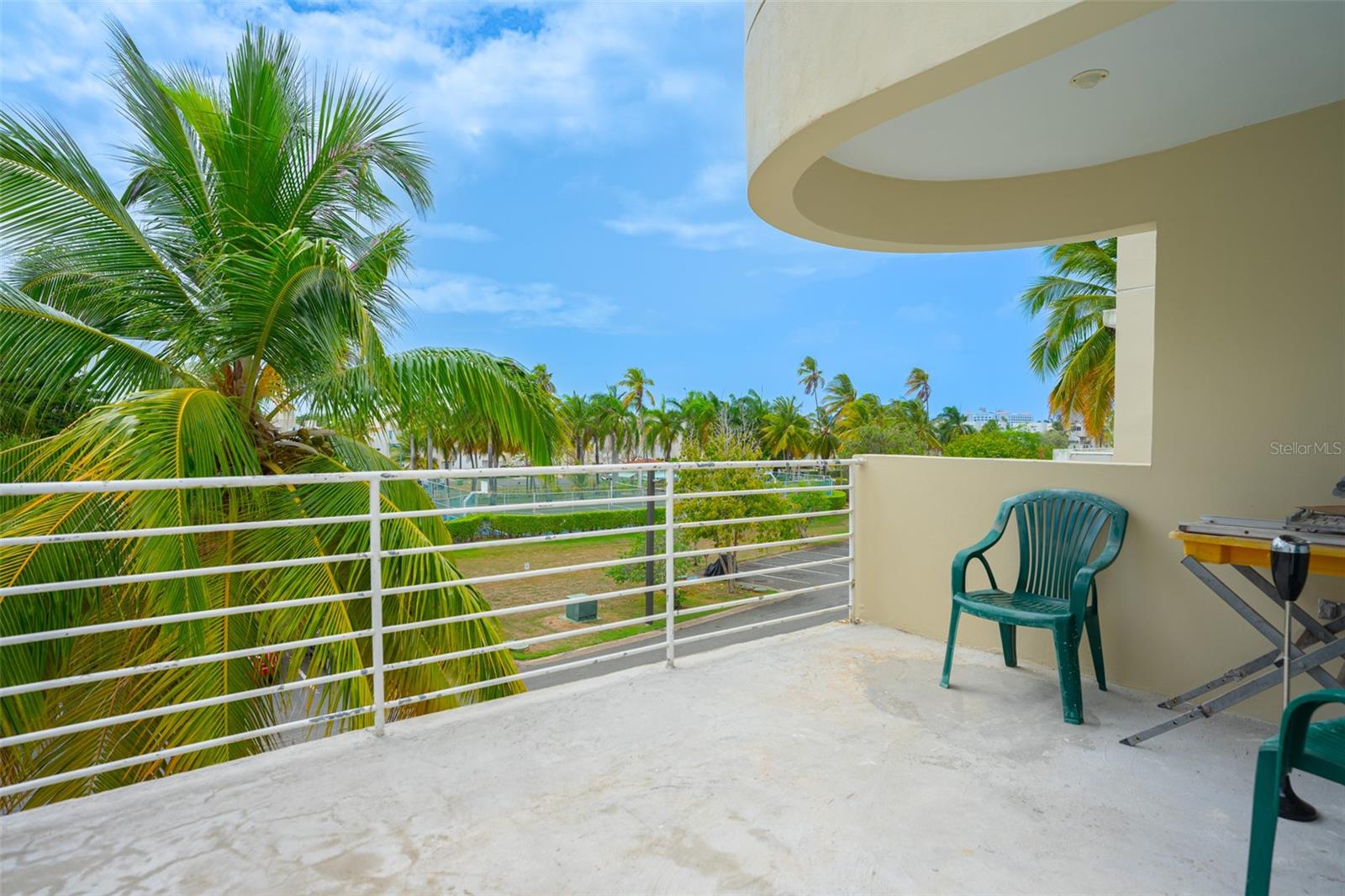 VILLAS DE GOLF ESTE - Residential
