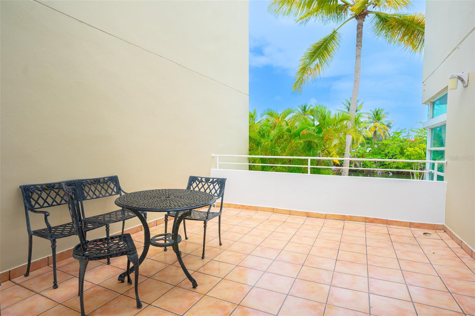 VILLAS DE GOLF ESTE - Residential