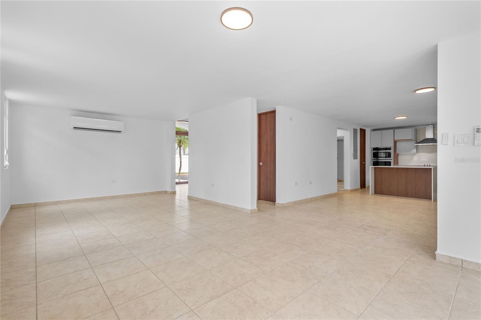 PASEO LOS CORALES 1 - Residential