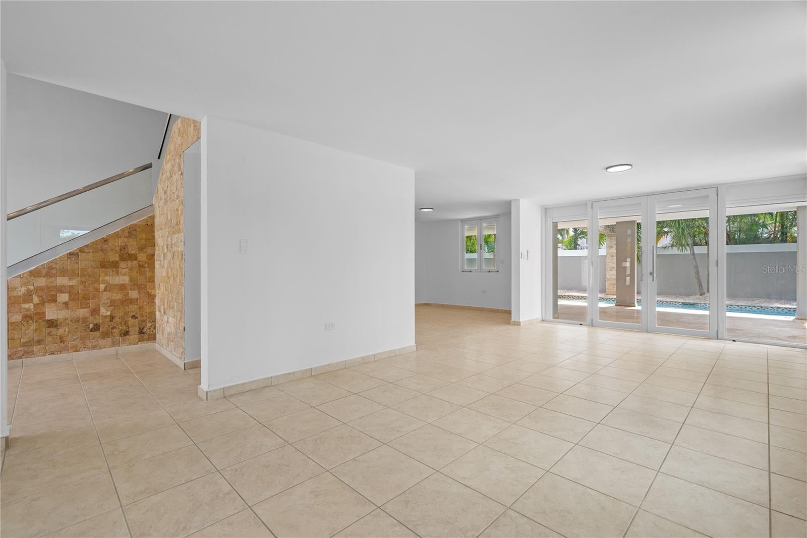 PASEO LOS CORALES 1 - Residential
