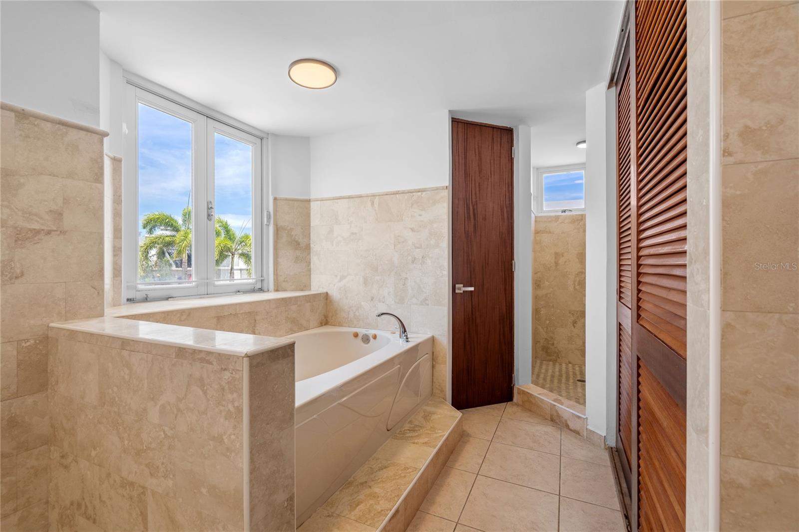 PASEO LOS CORALES 1 - Residential