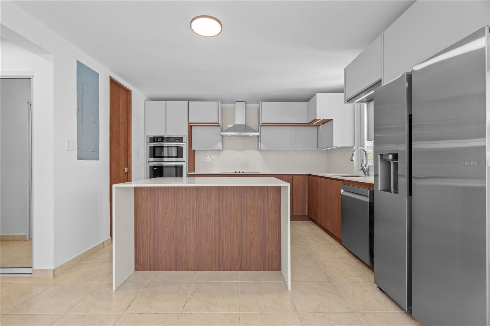 PASEO LOS CORALES 1 - Residential