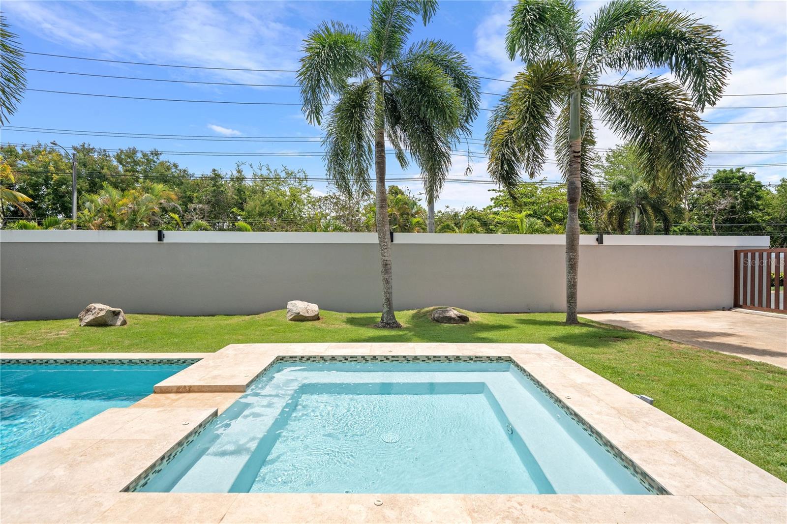 PASEO LOS CORALES 1 - Residential