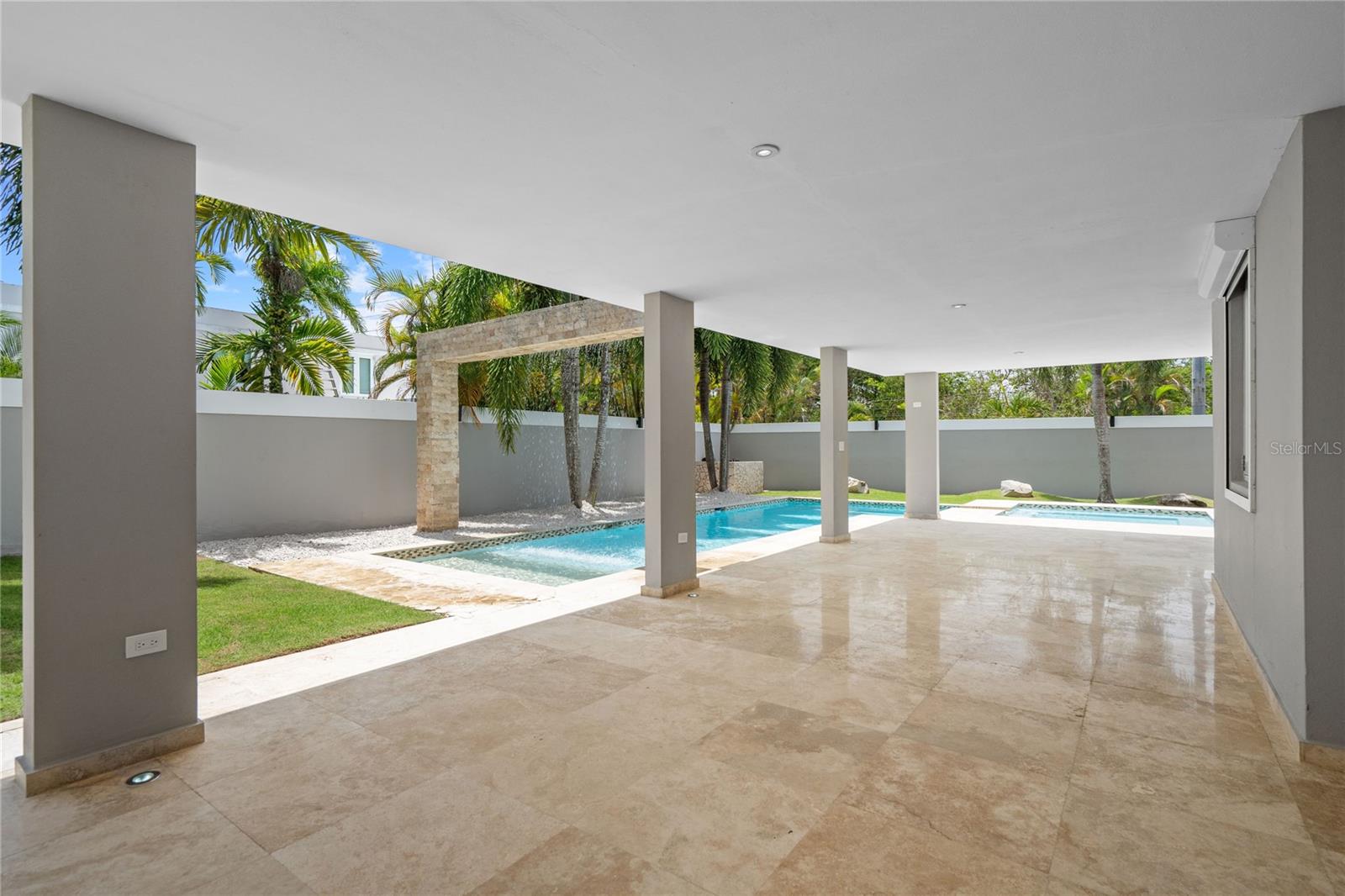 PASEO LOS CORALES 1 - Residential