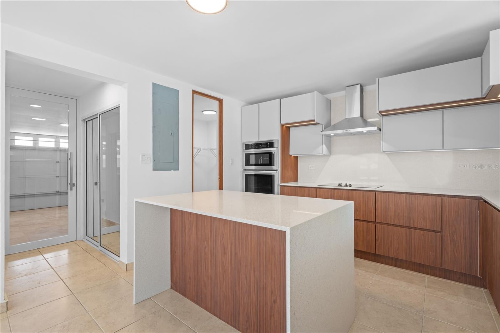 PASEO LOS CORALES 1 - Residential