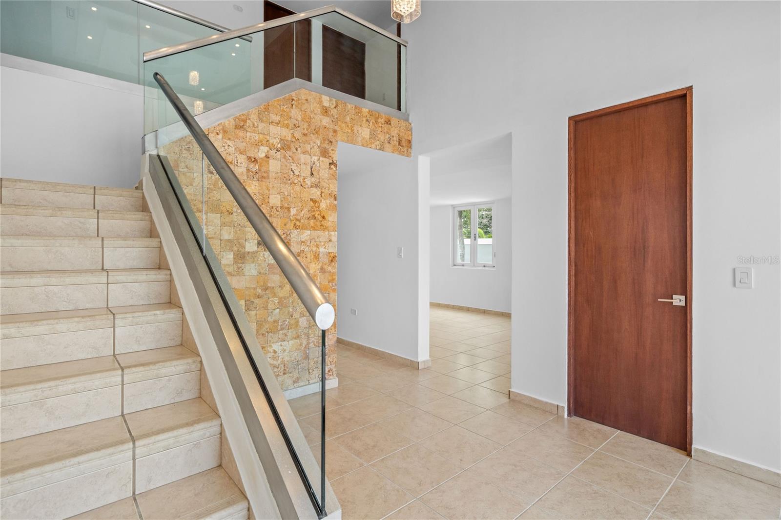 PASEO LOS CORALES 1 - Residential