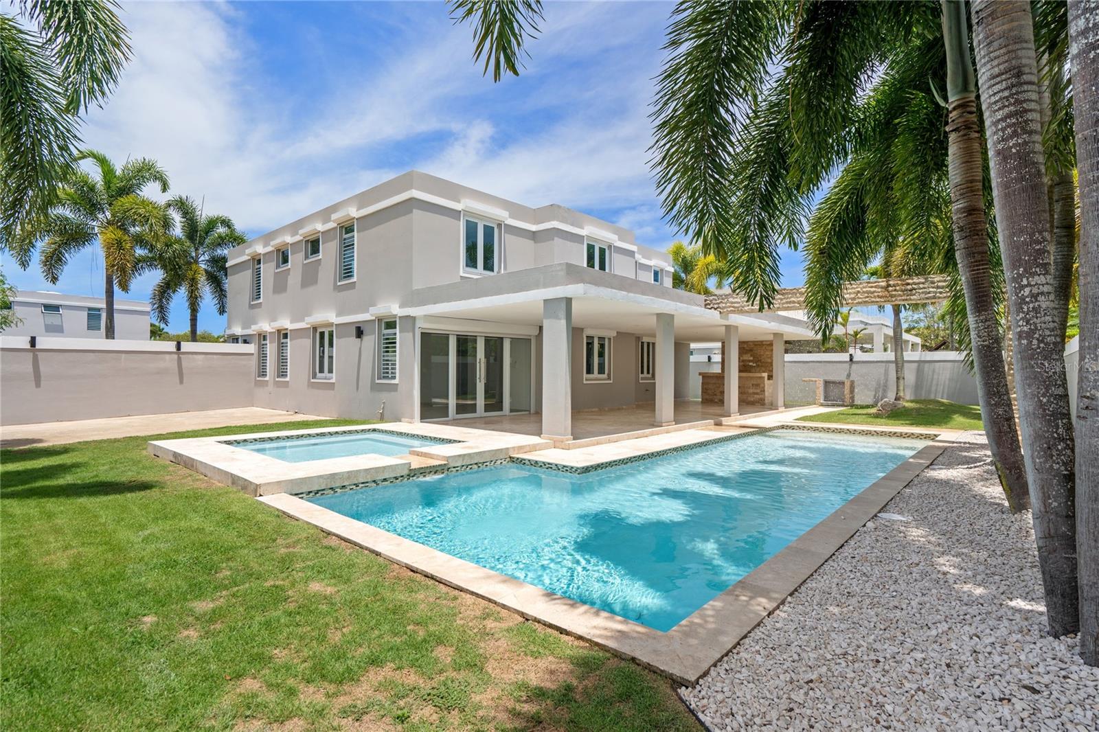 PASEO LOS CORALES 1 - Residential