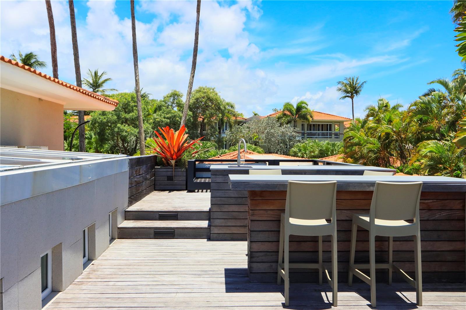 THE GREENS VILLAS AT DORADO BEACH - Residential