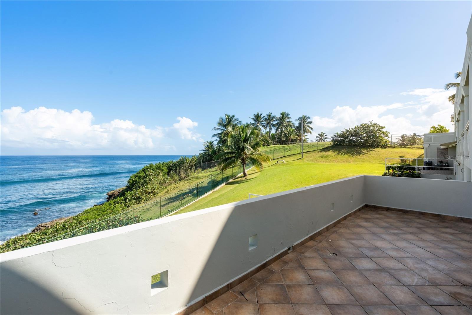 CONDOMINIO COSTA DORADA - Residential