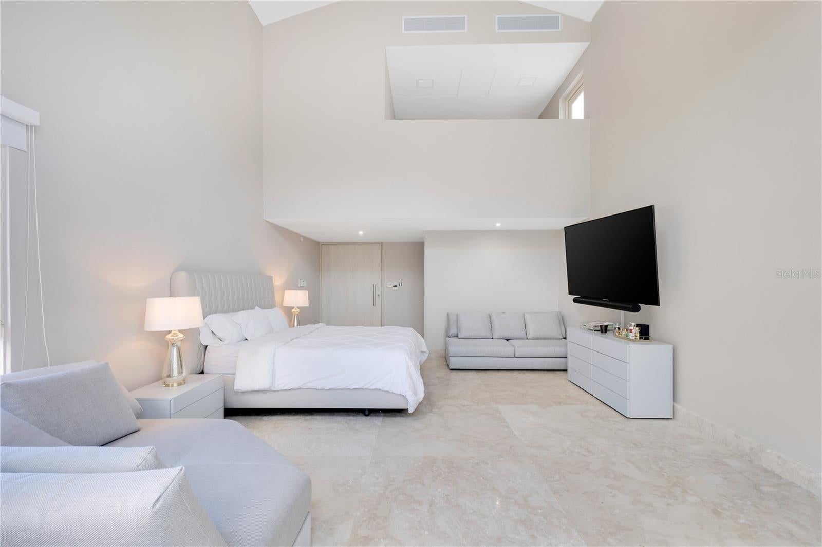 URB. DORADO BEACH EAST - Residential