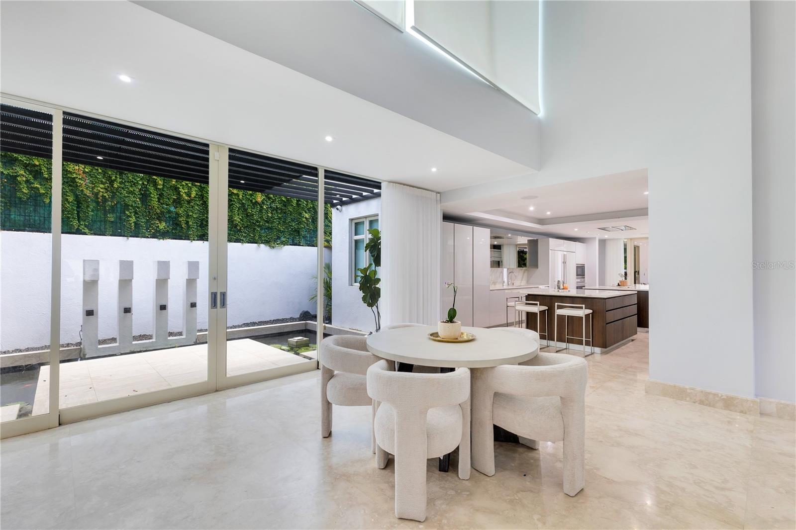 URB. DORADO BEACH EAST - Residential