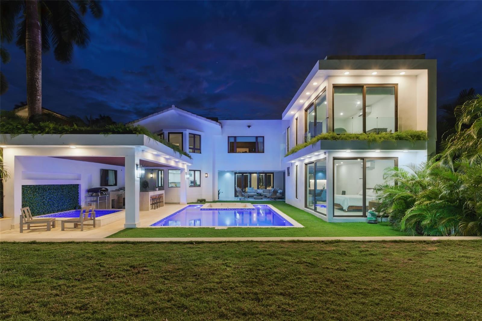 DORADO BEACH EAST - Residential
