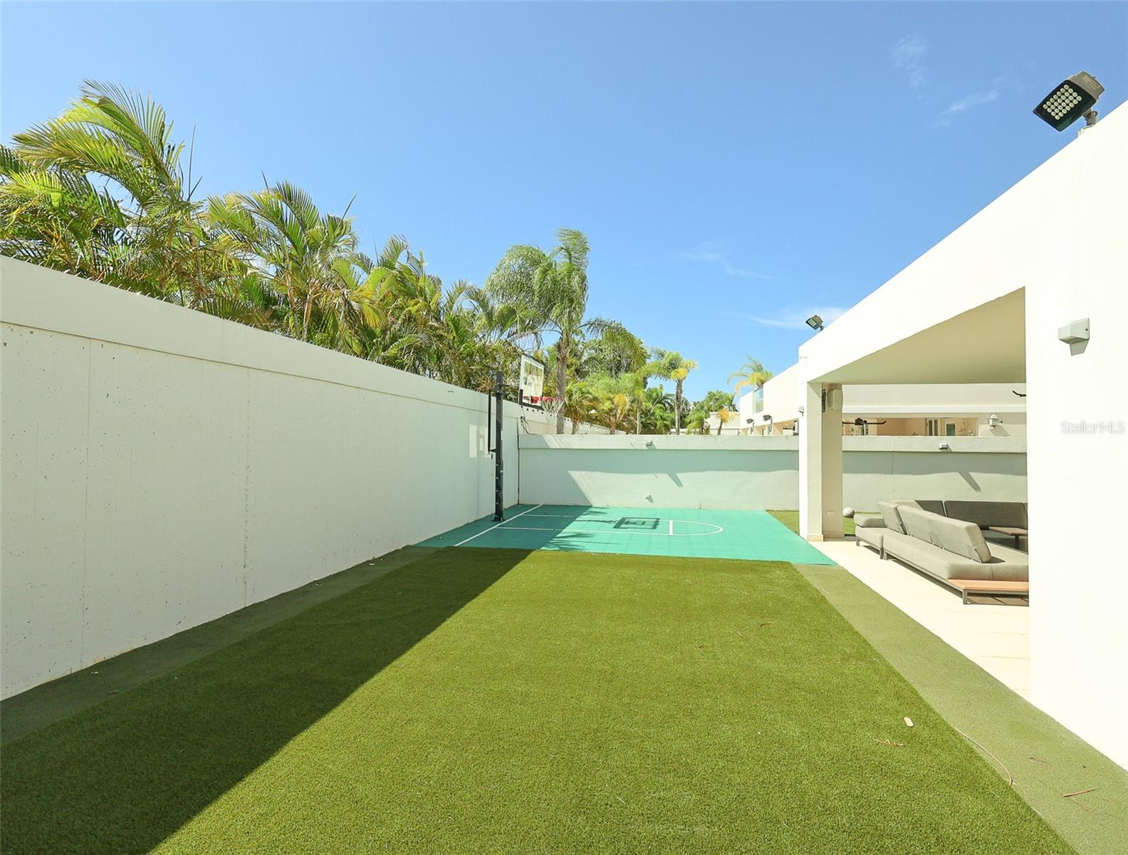 URBANIZACION PASEO LOS CORALES I - Residential