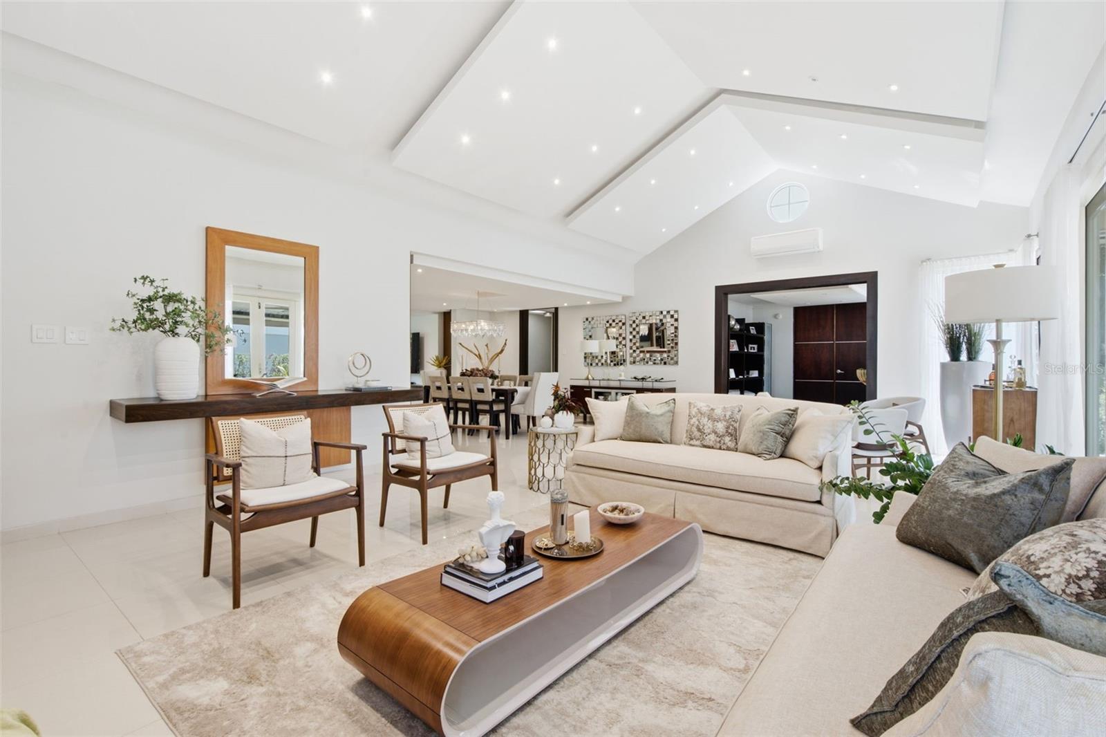 SABANERA DORADO - Residential