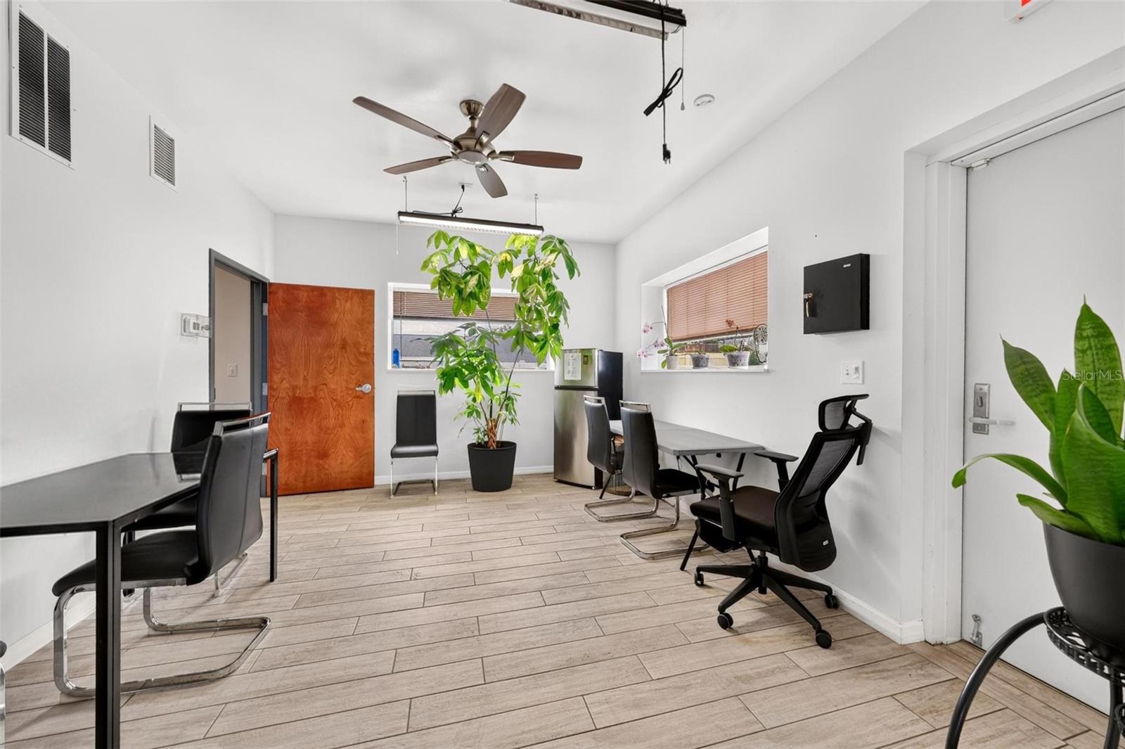 WEISSINGER - Commercial Sale