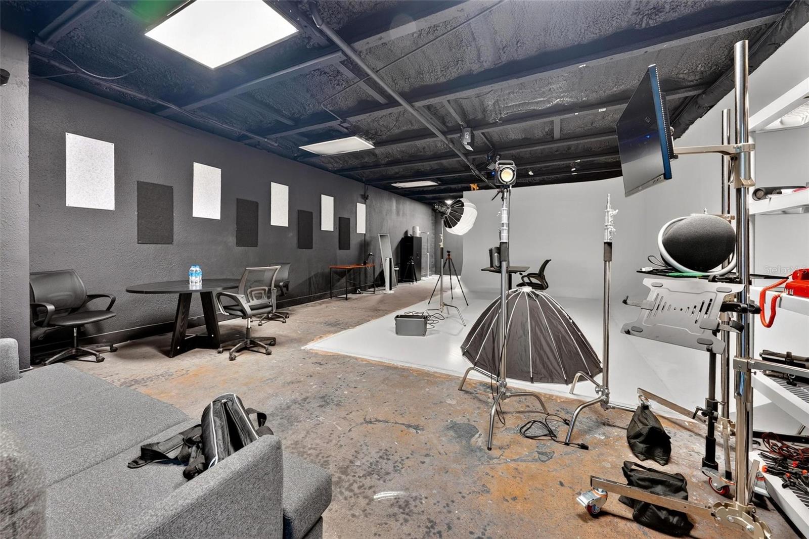 WEISSINGER - Commercial Sale