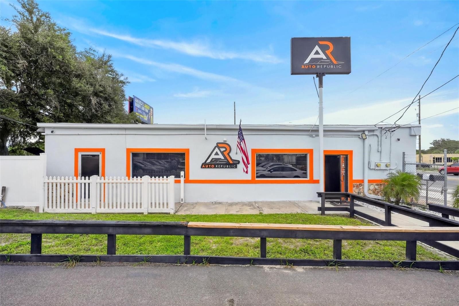 Excellent investment or owner-user opportunity at 2906 N. Orange Blossom Trail. This versatile industrial flex property is currently fully leased, providing immediate rental income for the new owner. The property is well suited for a wide range of industrial, service, and commercial users, including GAS STATION, Contractors, HVAC companies, Plumbing and Electrical businesses, Roofing companies, Fleet operators, Towing dispatch, Equipment sales, Automotive-related businesses, Warehouse operations, and other service-oriented uses.

The site also includes two billboards containing a total of five advertising signs, offering an additional source of revenue beyond the existing tenant income. With strong visibility along N. Orange Blossom Trail, flexible industrial potential, established rental income, and multiple revenue streams, this property presents an attractive opportunity for investors and future owner-users.
Buyer to independently verify zoning, permitted uses, and all property information with the appropriate governmental authorities.