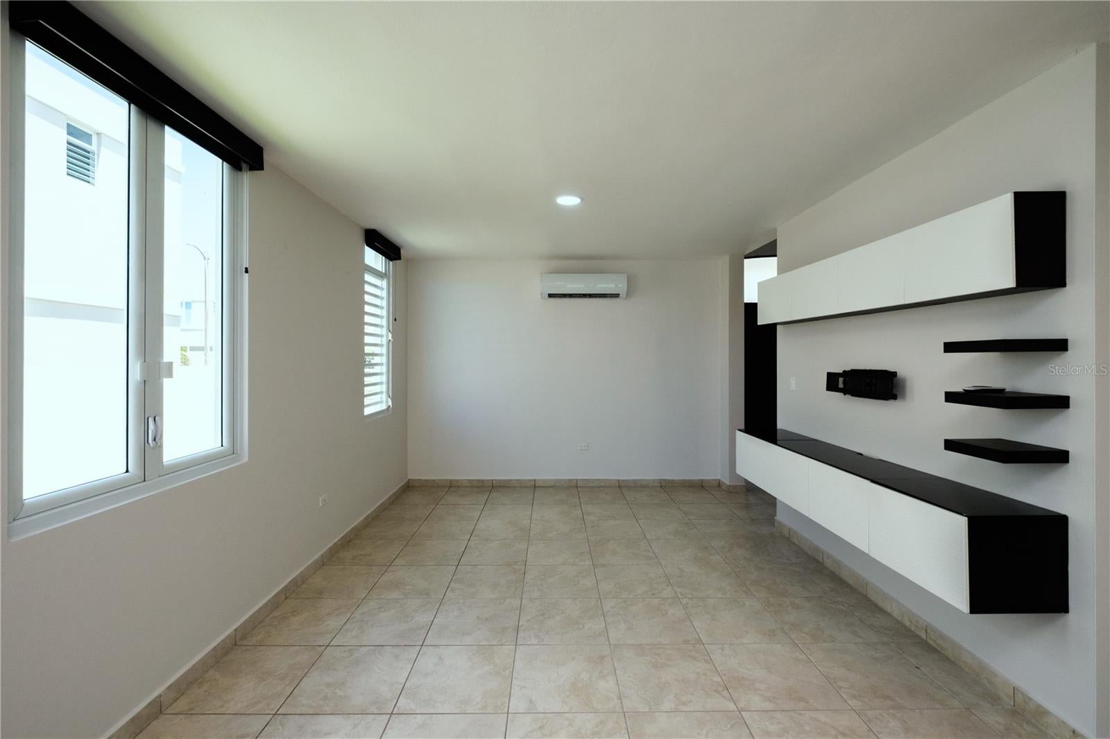 PASEO LOS CORALES II - Residential