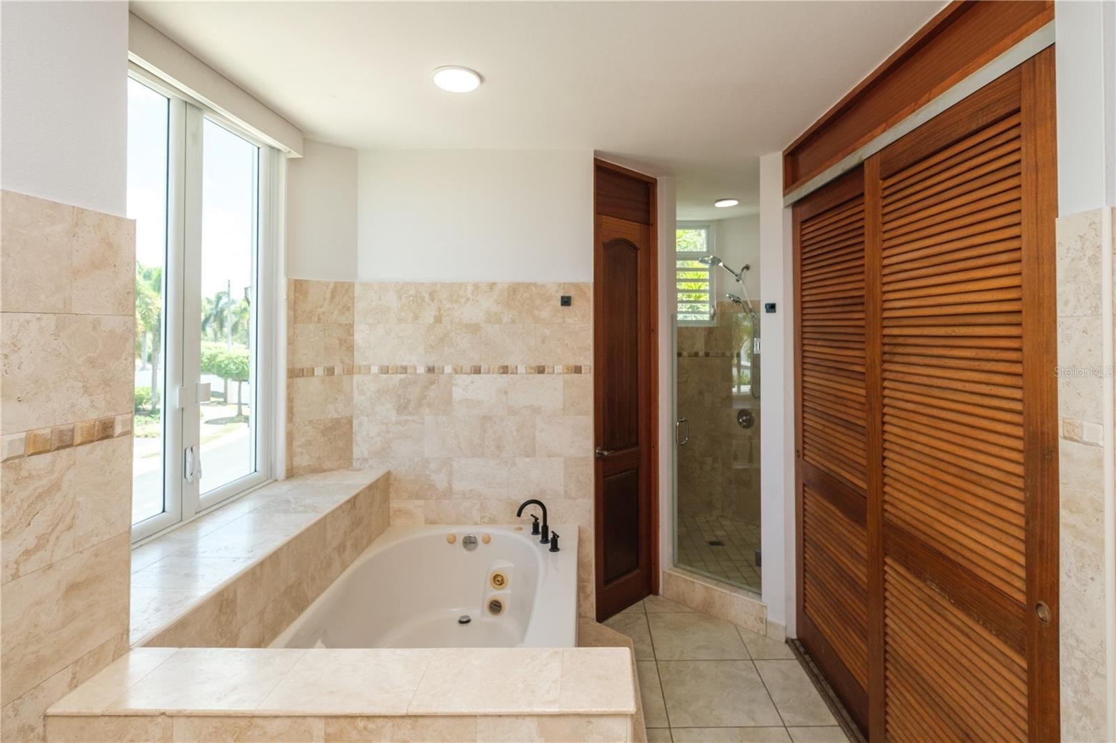 PASEO LOS CORALES II - Residential