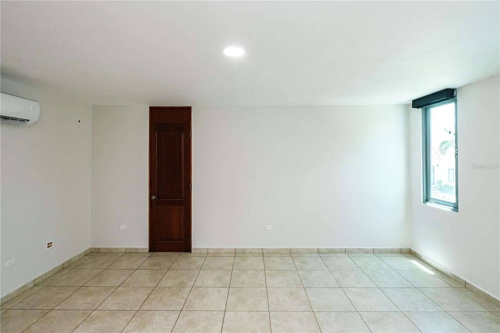 PASEO LOS CORALES II - Residential