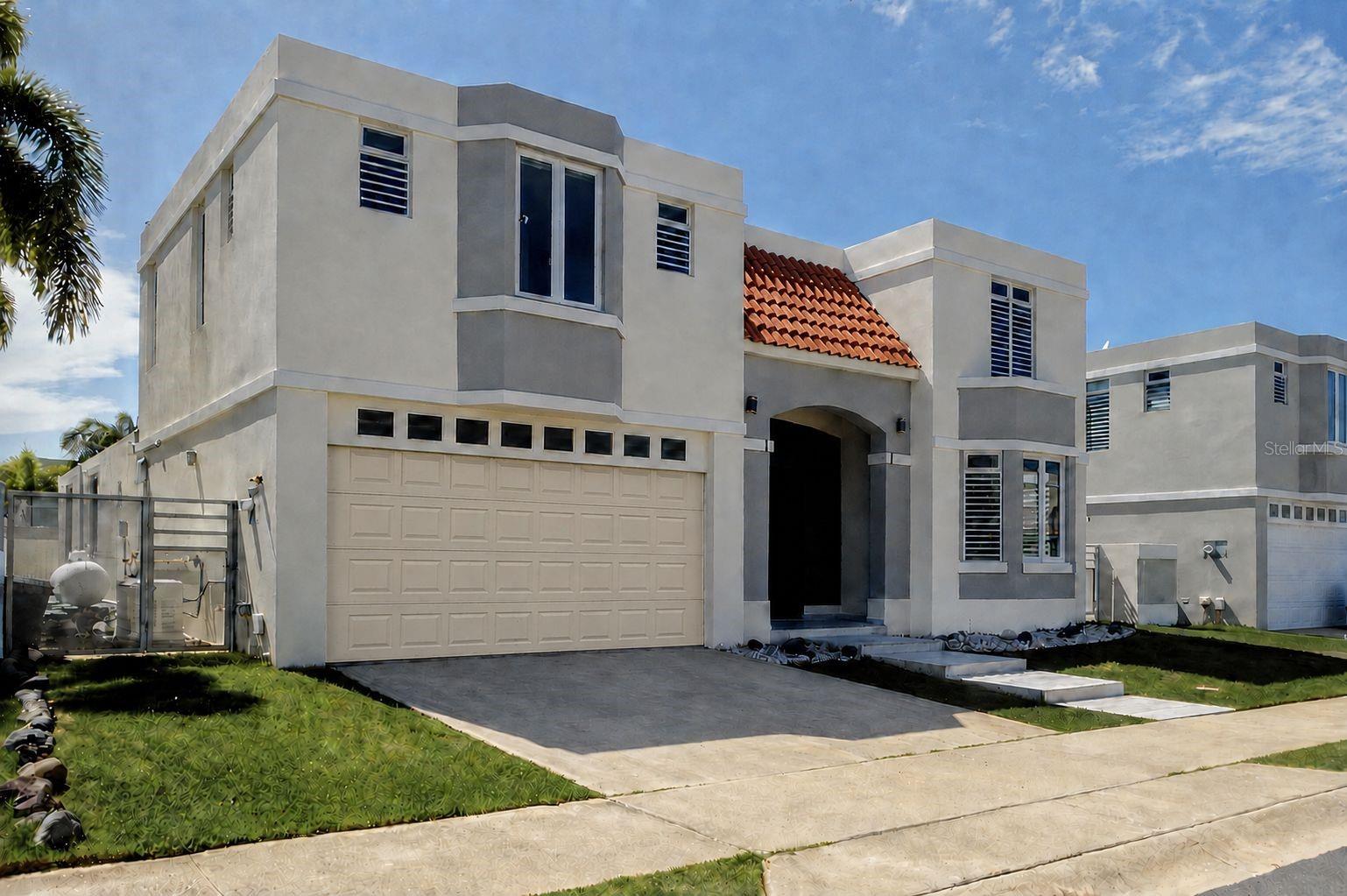 PASEO LOS CORALES II - Residential