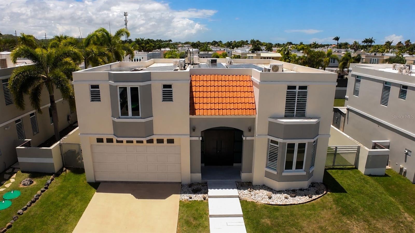 PASEO LOS CORALES II - Residential