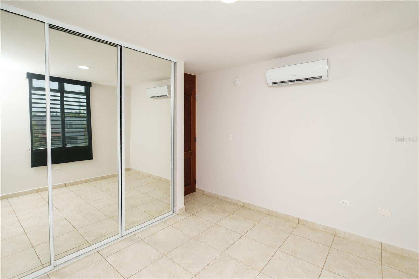 PASEO LOS CORALES II - Residential