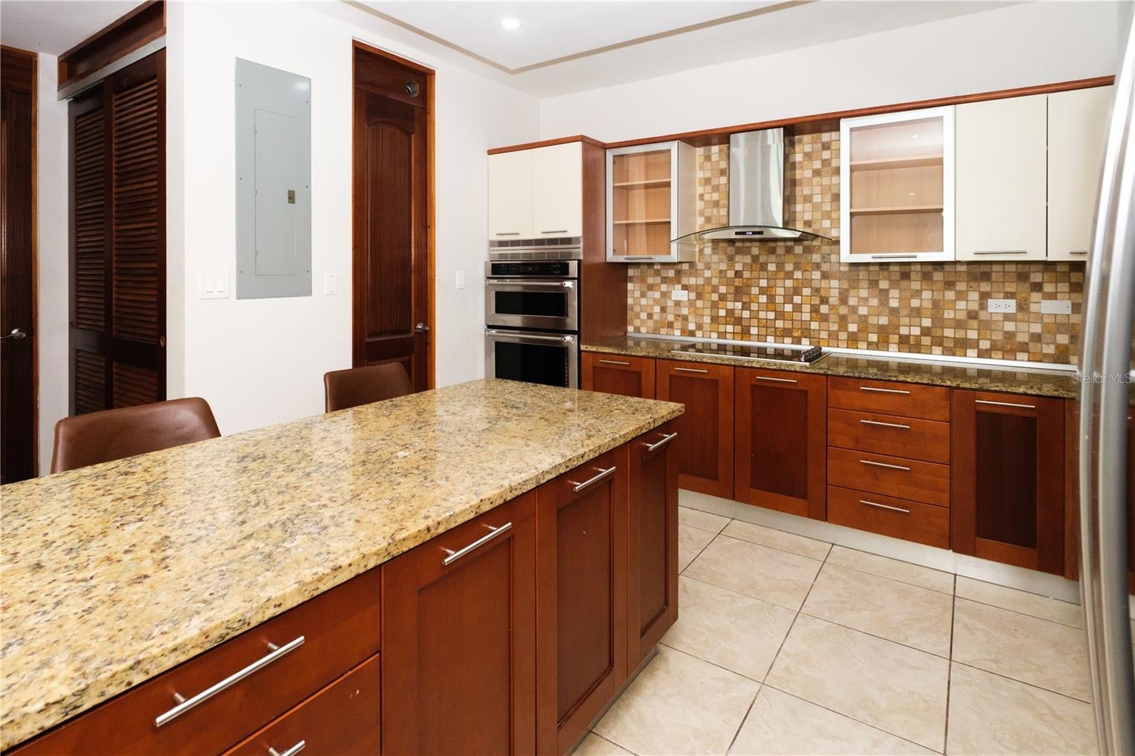 PASEO LOS CORALES II - Residential