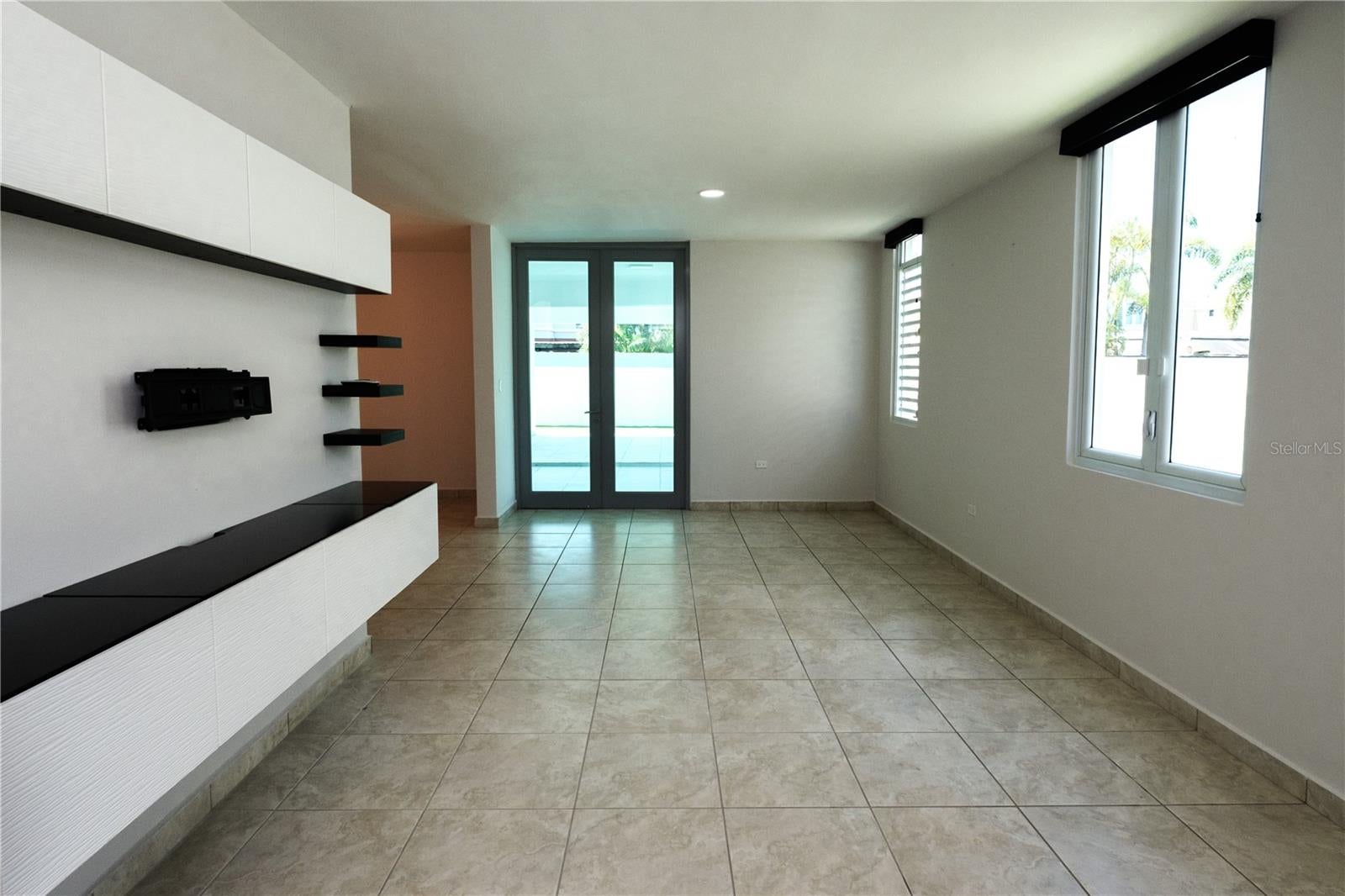 PASEO LOS CORALES II - Residential