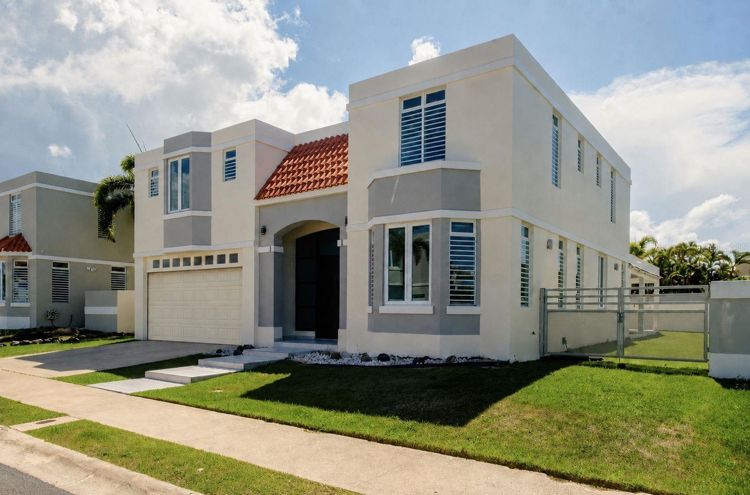 PASEO LOS CORALES II - Residential