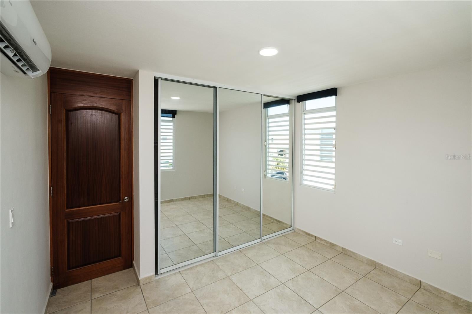 PASEO LOS CORALES II - Residential