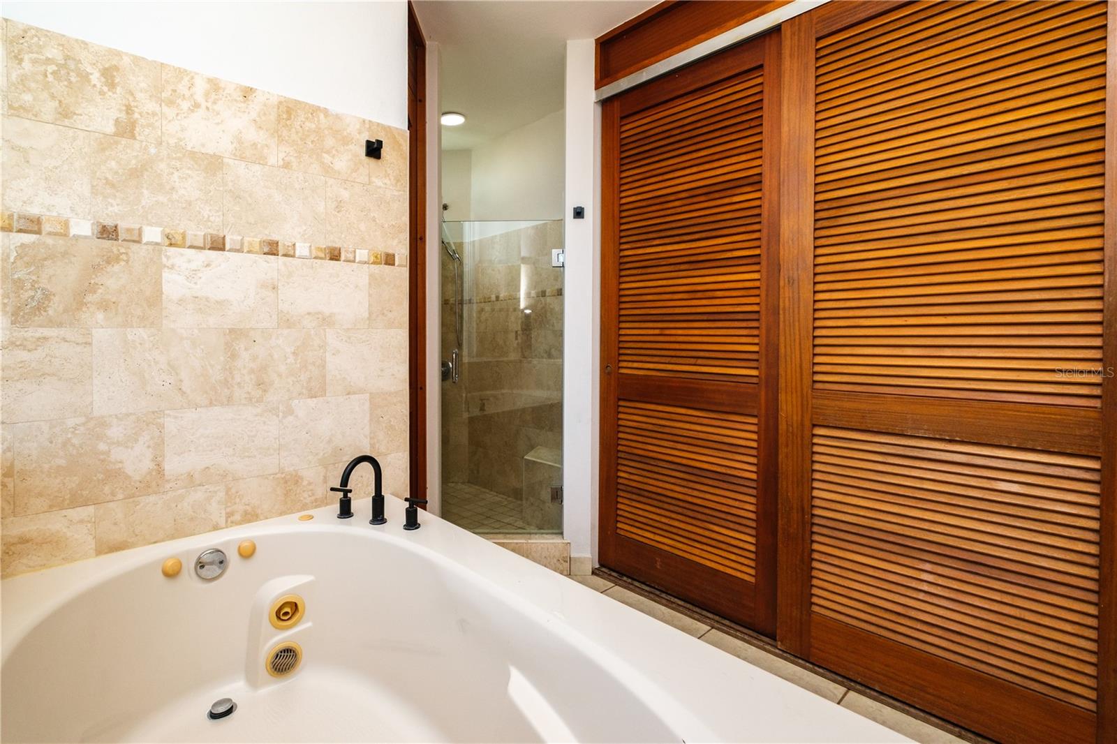 PASEO LOS CORALES II - Residential