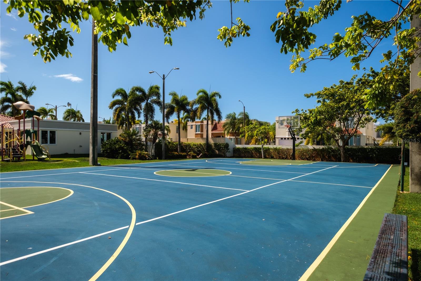 PASEO LOS CORALES II - Residential