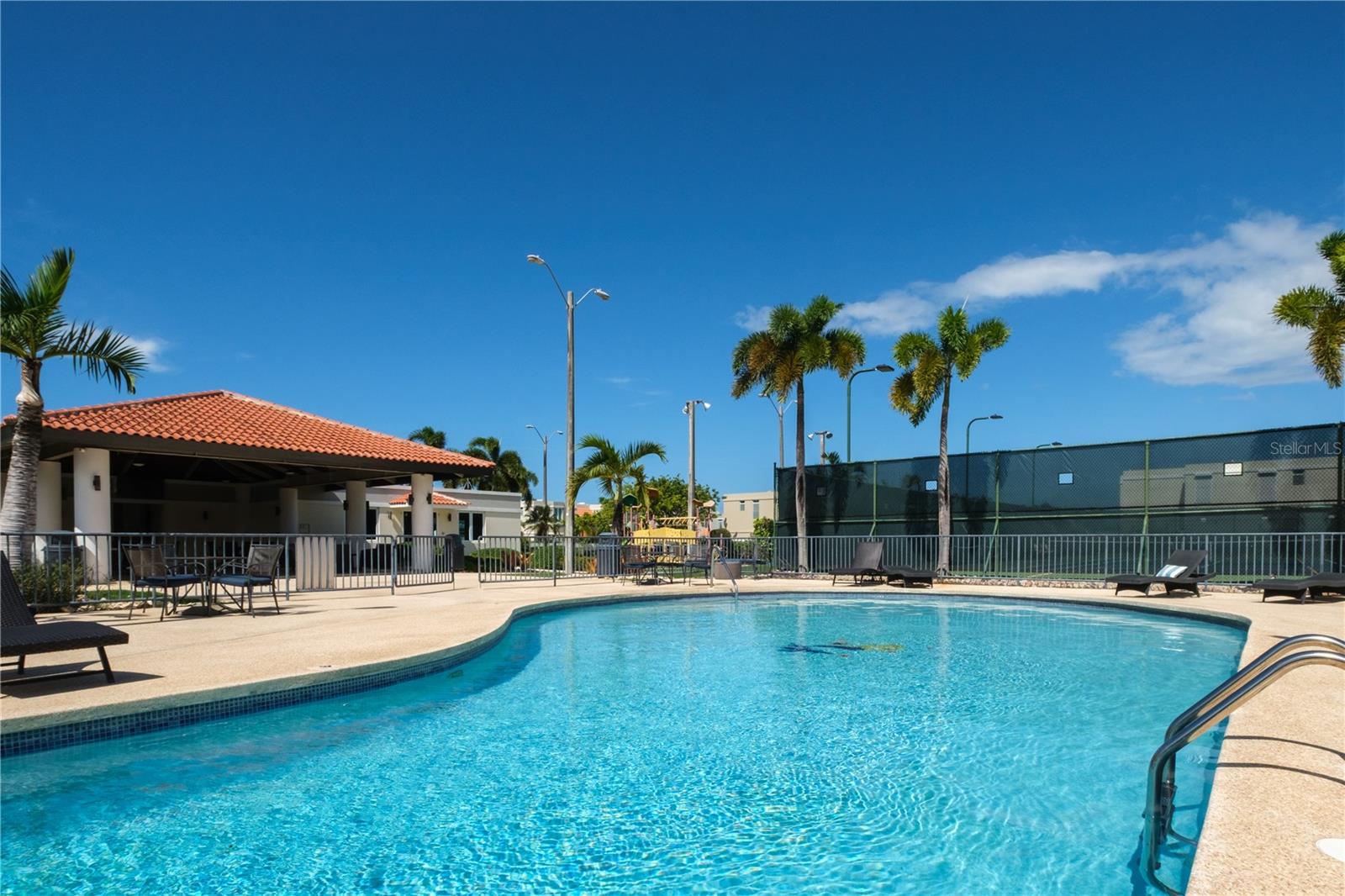 PASEO LOS CORALES II - Residential