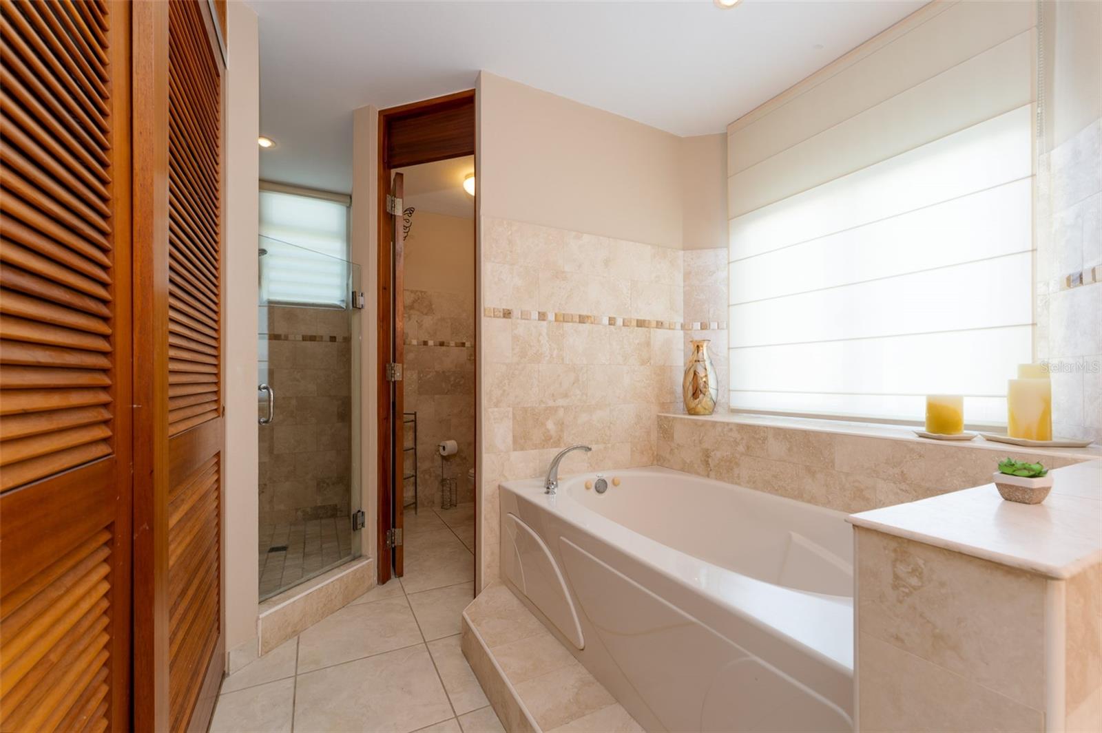 PASEO LOS CORALES II - Residential