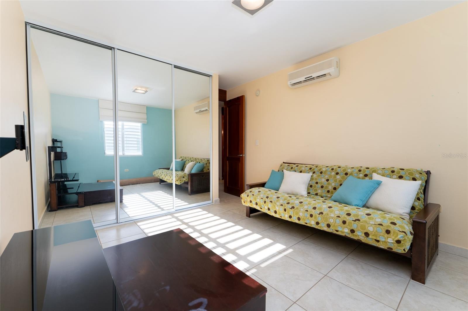 PASEO LOS CORALES II - Residential