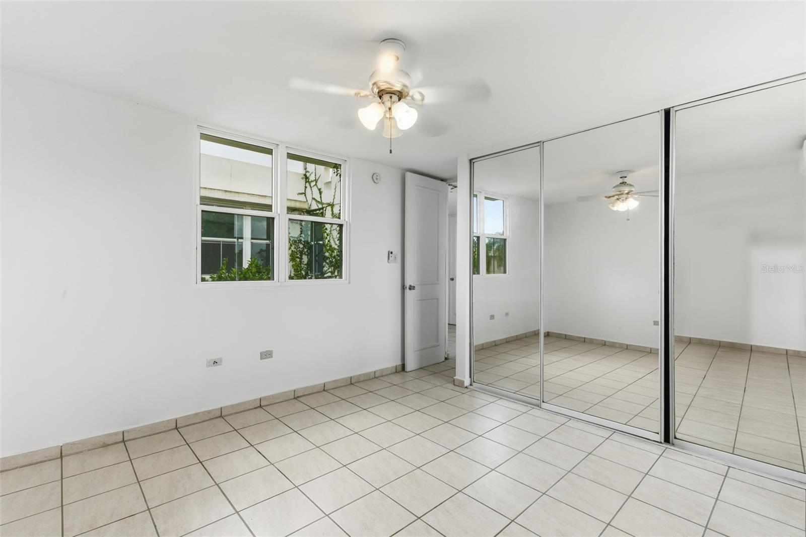 PASEOS DE DORADO - Residential